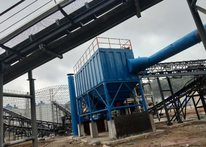 礦山破碎機布袋除塵器運行粉塵排放10mg以下